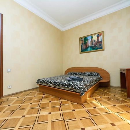 Квартира На Крещатике Kiev Bagian luar foto